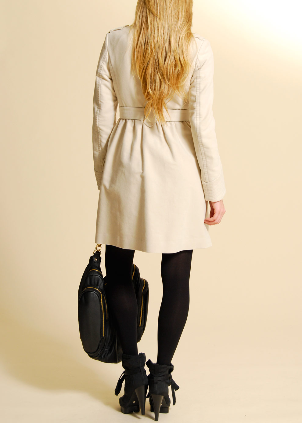 119 e  Pardesie, paltoane, trenciuri   Winter collection by Mango