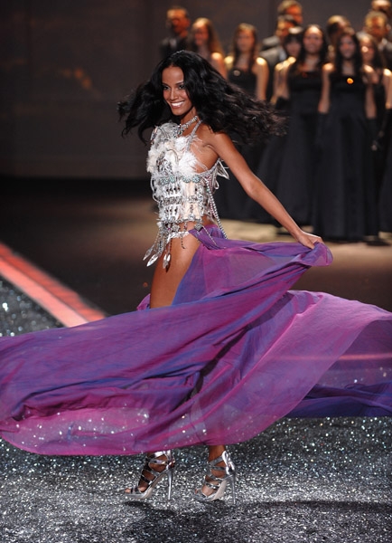selita selita Victorias Secret Fashion Show 2009