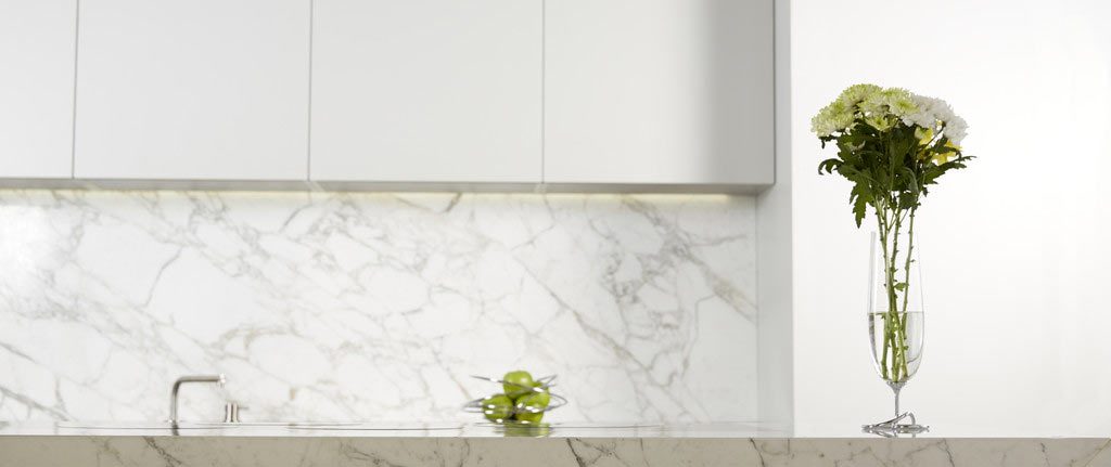 black-blum-vase_with_flowers_1024x1024